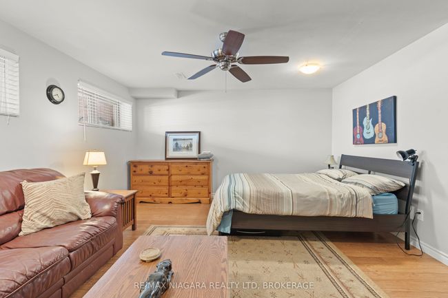 1069 Beach Blvd, House attached with 2 bedrooms, 4 bathrooms and 2 parking in Hamilton ON | Image 26