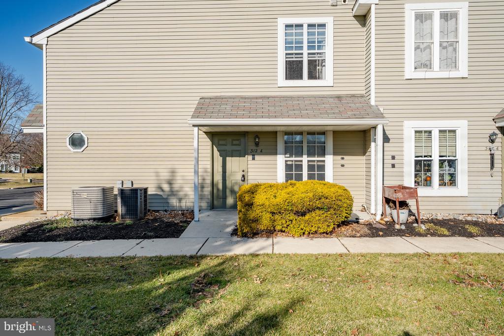 Residential in MOUNT LAUREL 3