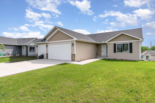 1114 Sunset Blvd Nw, Montgomery, MN, 56069-4486 | Card Image
