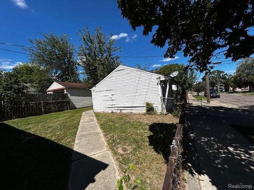 15919 Eastwood St, Detroit, MI, 48205-2980 | Card Image