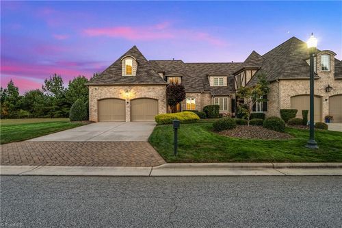 39 Creswell Manor Dr, Greensboro, NC, 27407-7947 | Card Image