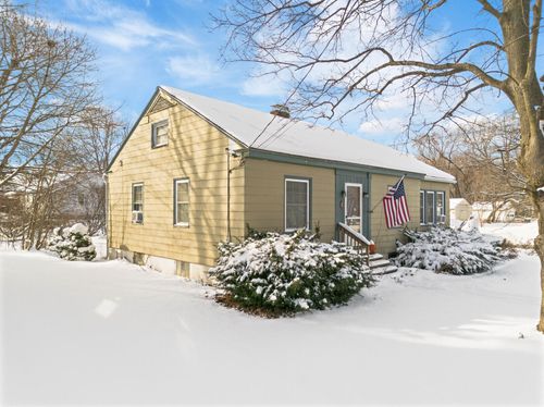 18 Greenwood Street, Waterville, ME, 04901 | Card Image