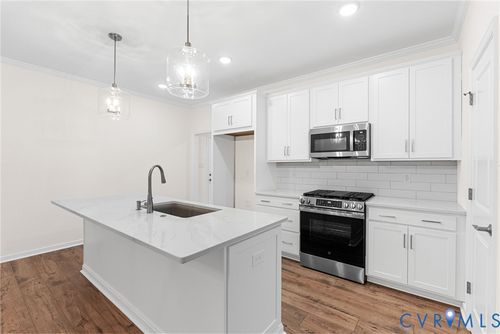 6703 Blue Iris Ln, Moseley, VA, 23120-1937 | Card Image