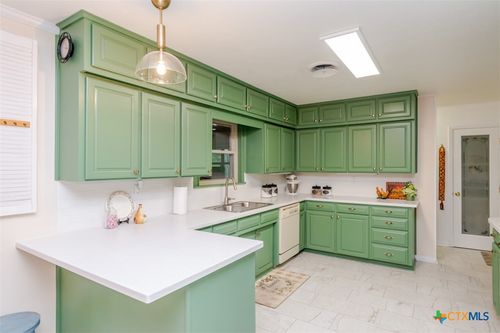 108 Arrowhead Dr, Harker Heights, TX, 76548-1842 | Card Image