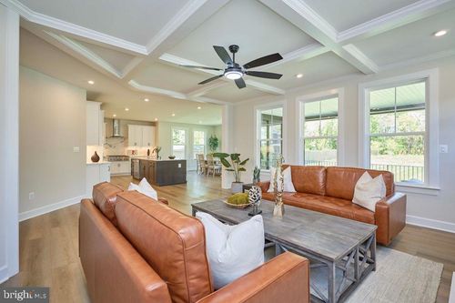 2904 Random Rd, Falls Church, VA, 22042-2219 | Card Image