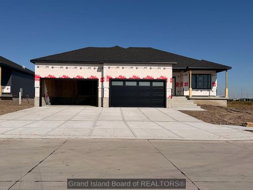 3738 Lilac Ln, Grand Island, NE, 68803-1563 | Card Image