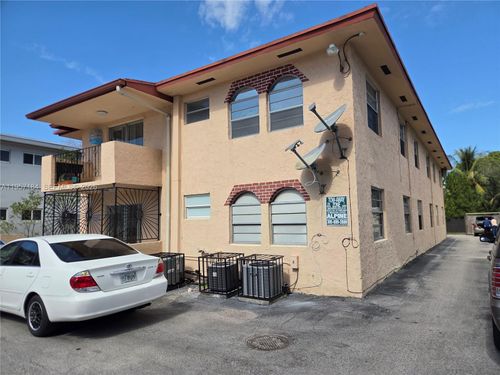 6373 Sw 8th St, West Miami, FL, 33144-4840 | Card Image