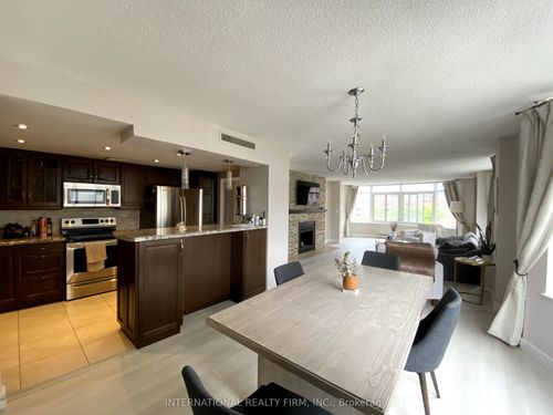 605-135 George St S, Toronto, ON, M5A4E8 | Card Image