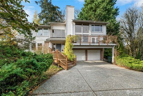 19824 47th Avenue Ne, Lake Forest Park, WA, 98155 | Card Image