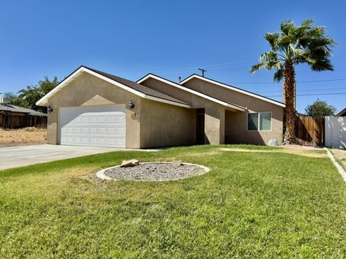 1221 Mayo St, Ridgecrest, CA, 93555 | Card Image