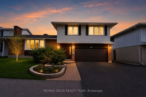 2350 Georgina Drive, Britannia Heights - Queensway Terrace N and Area, ON, K2B7M5 | Card Image