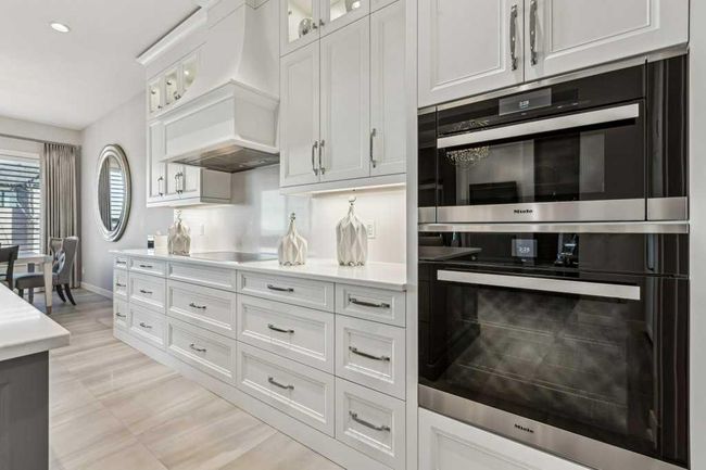 29 Willow Springs Crescent, House other with 4 bedrooms, 4 bathrooms and 6 parking in Heritage Pointe AB | Image 4