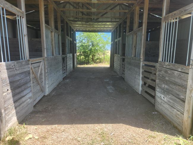 11440 Mitchell Cir, House other with 3 bedrooms, 2 bathrooms and null parking in Ponder TX | Image 5