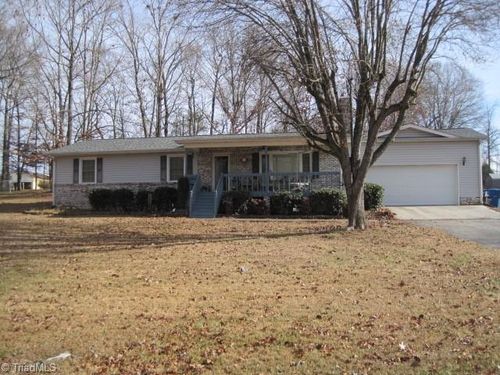 110 Billy Ave, Archdale, NC, 27263-3375 | Card Image