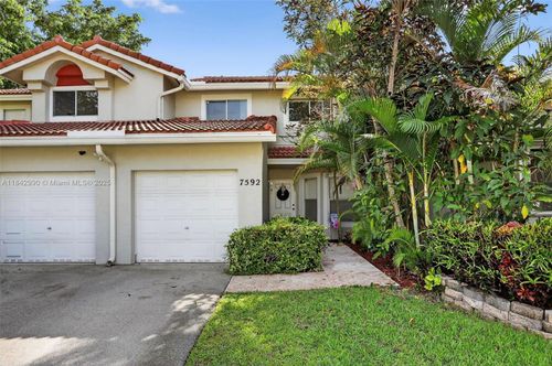 164-7592 Pinewalk Dr S, Margate, FL, 33063-8121 | Card Image