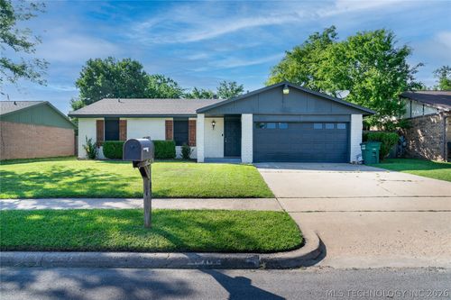 11807 80th St, Owasso, OK, 74055-3356 | Card Image