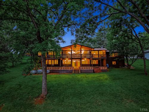 305 Lake Ridge Dr, Forest, VA, 24551-1044 | Card Image