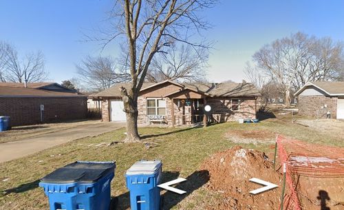 2602 Walker Street, Bentonville, AR, 72712 | Card Image