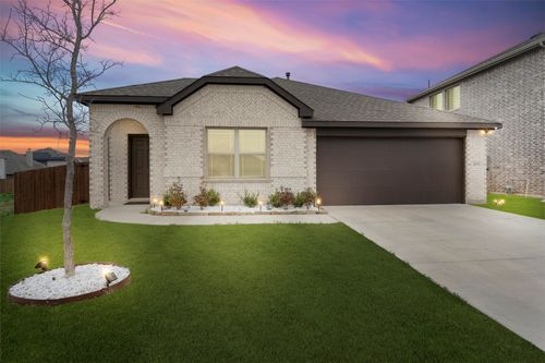 405 Bermuda Ave, Lancaster, TX, 75146-1817 | Card Image
