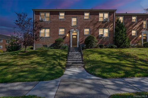 4b4-260 Church St, White Plains, NY, 10603-3520 | Card Image