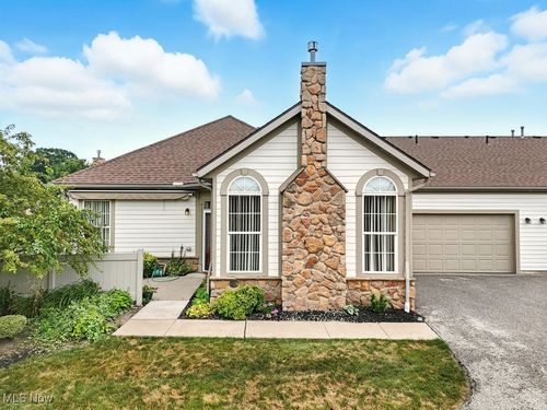 426 Classic Dr, Tallmadge, OH, 44278-1245 | Card Image