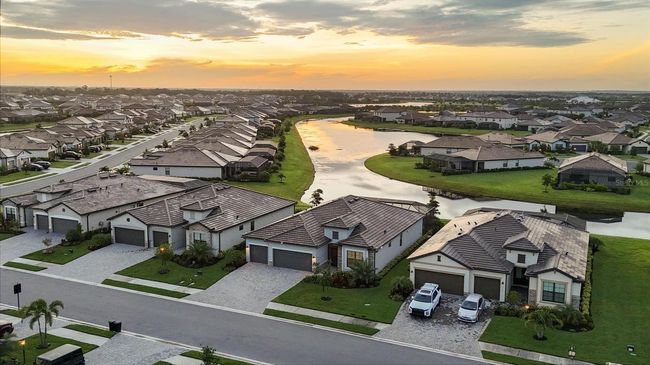 15344 Serene Shores Loop, House other with 4 bedrooms, 2 bathrooms and null parking in Bradenton FL | Image 33