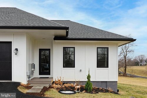 23443 Dover Rd, MIDDLEBURG, VA, 20117-3519 | Card Image