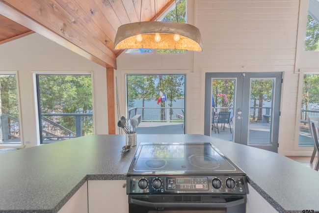 108 E Barker Creek Dr, House other with 3 bedrooms, 2 bathrooms and null parking in Scroggins TX | Image 10