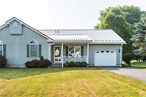 32 Valle Dr, Batavia, NY, 14020-3903 | Card Image