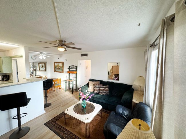 APT-729 - 310 S Cypress Rd, Home with 2 bedrooms, 2 bathrooms and null parking in Pompano Beach FL | Image 10