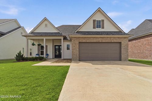 211 Big Lake Run, Youngsville, LA, 70592-6785 | Card Image