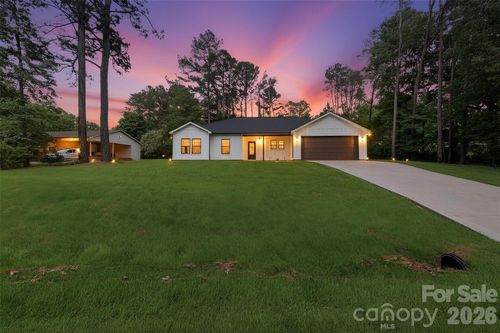 1026 Fye Dr, Newton, NC, 28658-9223 | Card Image