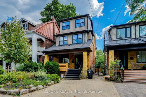 27 Rowland St, Toronto, ON, M6P1M2 | Card Image