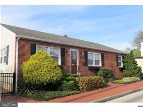 42 3rd St, NEW CASTLE, DE, 19720 | Card Image