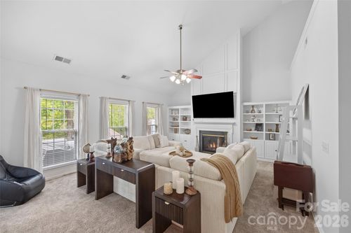 14569 Greenpoint Ln, Huntersville, NC, 28078-2627 | Card Image