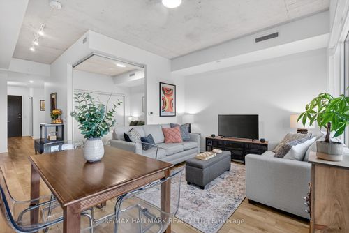 304-1808 St. Clair Ave W, Toronto, ON, M6N0C1 | Card Image