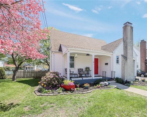 22 Phillips Ave, Warwick, RI, 02888-2226 | Card Image