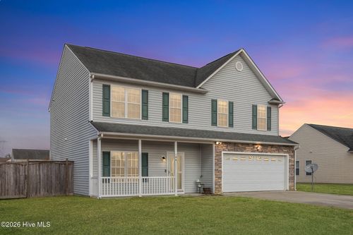 106 Dukes Lake Cir, Richlands, NC, 28574-8409 | Card Image
