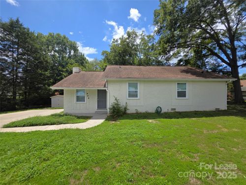 902 Packard Ave, Kannapolis, NC, 28083-5046 | Card Image