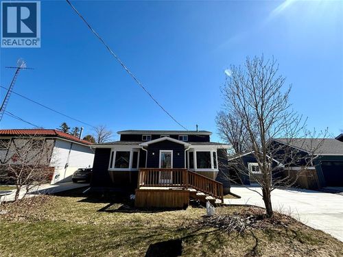 1962 Franklin Ave, Bright's Grove, ON, N0N1C0 | Card Image