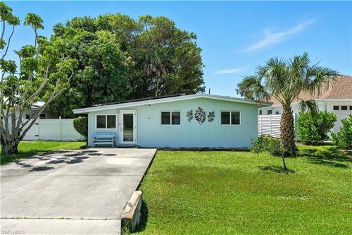 736 92nd Ave N, Naples, FL, 34108 | Card Image