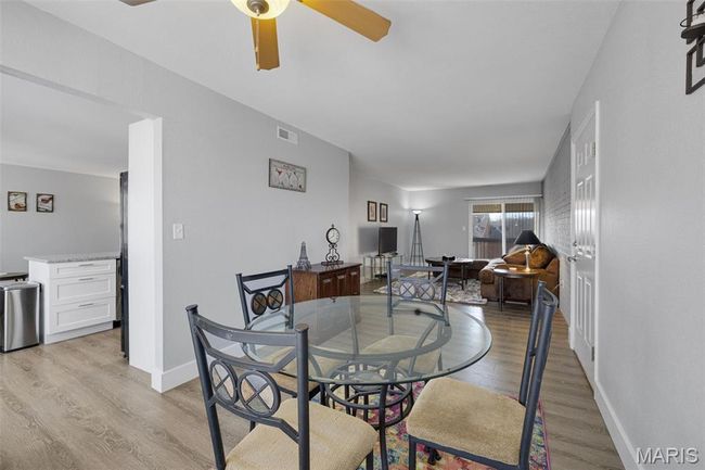 Dining Room/Living Room Combo | Image 8