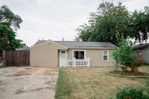 2352 Parkrose Ave, Crest Hill, IL, 60403-1842 | Card Image