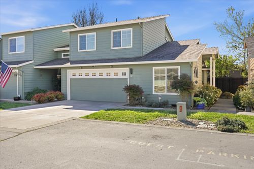 340 Live Oak Loop, Central Point, OR, 97502-2478 | Card Image