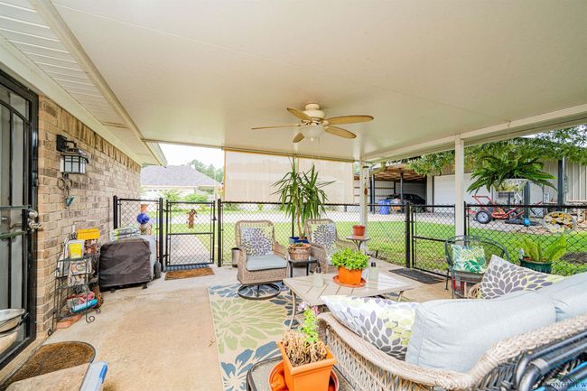 204 Rusty Ln, House other with 3 bedrooms, 2 bathrooms and null parking in Gladewater TX | Image 21