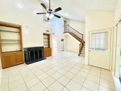 5424 Nw 9 Th Lane, Townhouse with 2 bedrooms, 2 bathrooms and null parking in Gainesville FL | Image 2