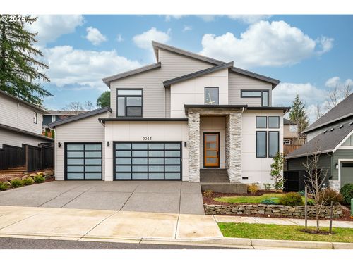 2044 Nw 33rd Way, Camas, WA, 98607-7594 | Card Image