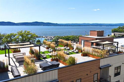 108-25 S Riverside Ave, Croton On Hudson, NY, 10520-2603 | Card Image