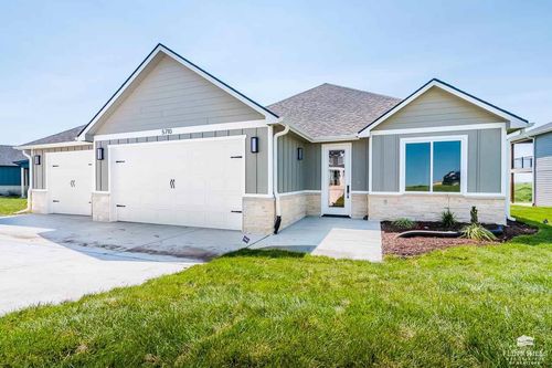 5710 Goheen Dr, Manhattan, KS, 66503-2653 | Card Image