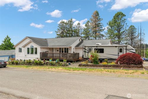 506 Church St, Kelso, WA, 98626-4108 | Card Image
